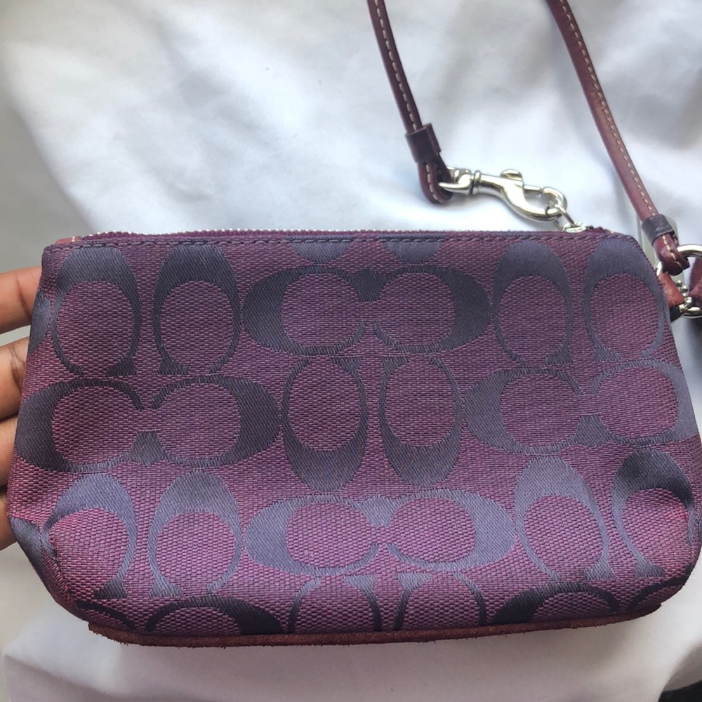 Coach Wrist Wallet💫